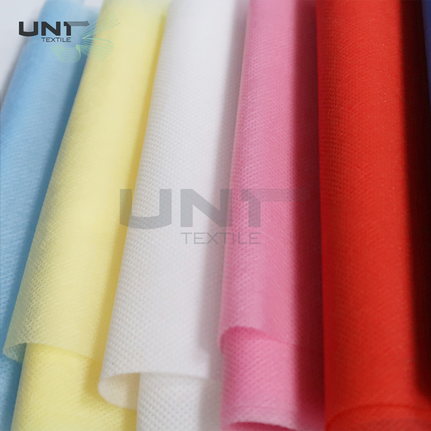 Eco Friendly Colorful PP Spunbond Non Woven Fabric For Diaper / Home ...